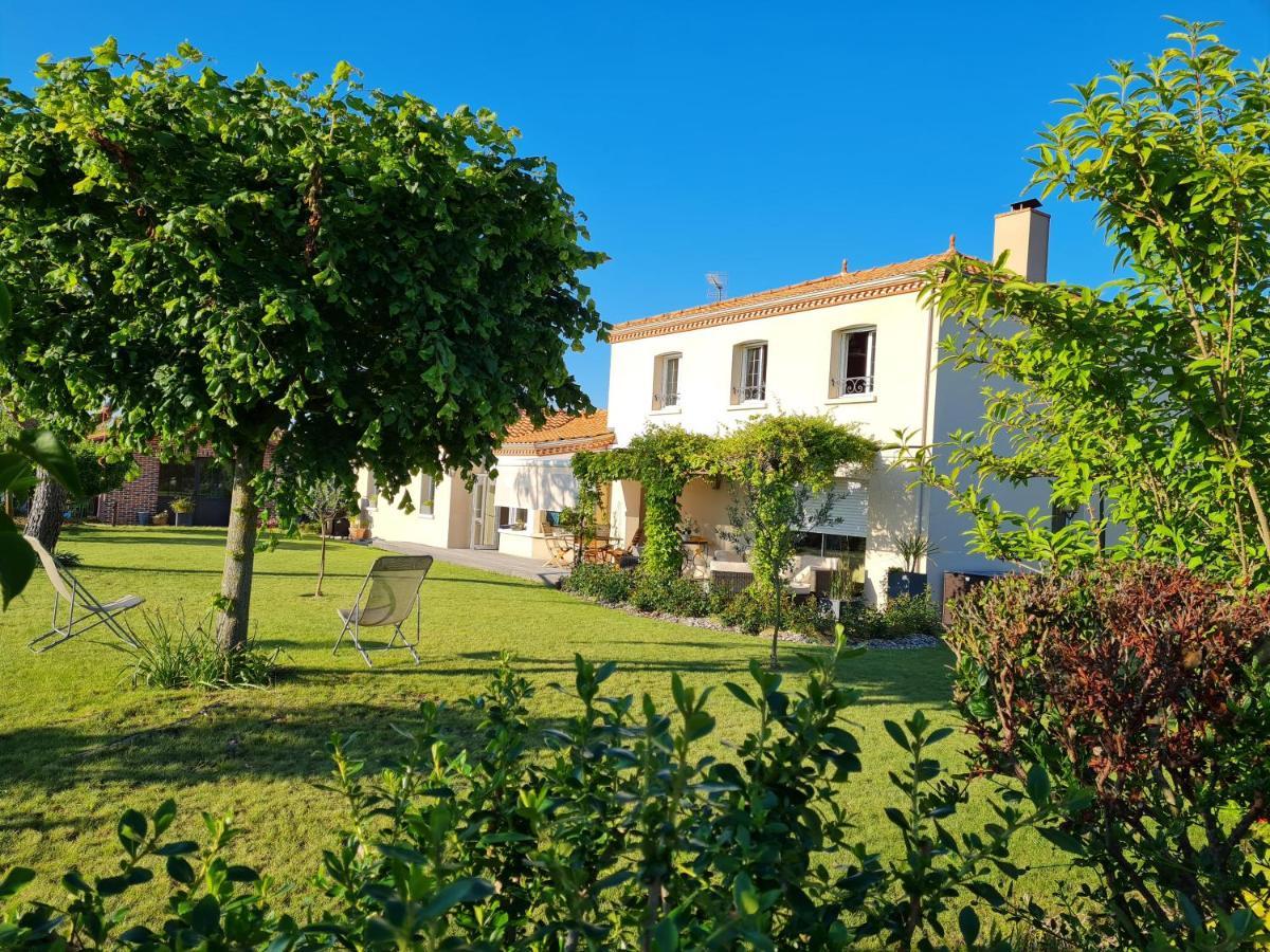 Bed and Breakfast Entre Loire Et Vignobles à Liré Extérieur photo